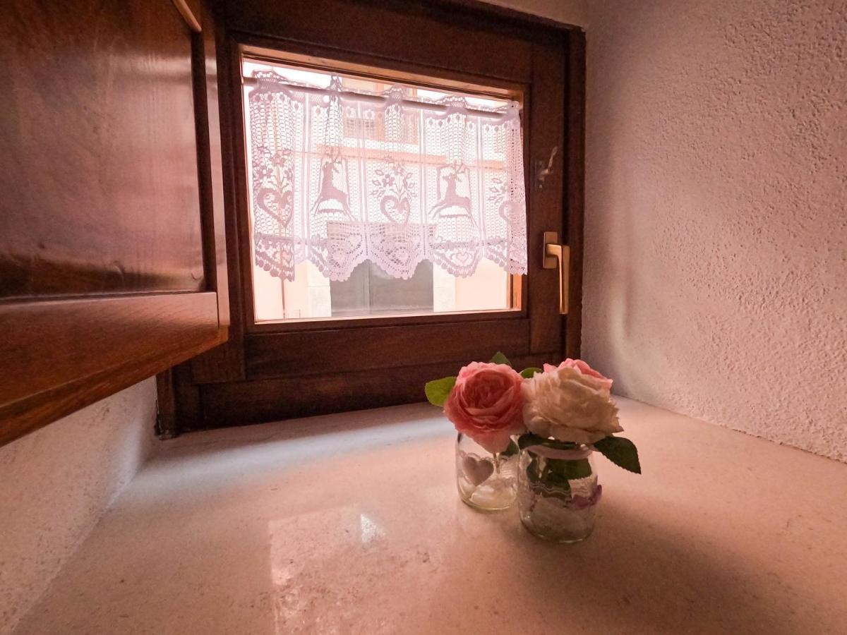 San Domenico House - Centro Storico Bed & Breakfast L'Aquila Bagian luar foto